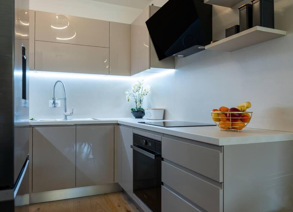 Capsula Luxury Apartment Umag Dış mekan fotoğraf